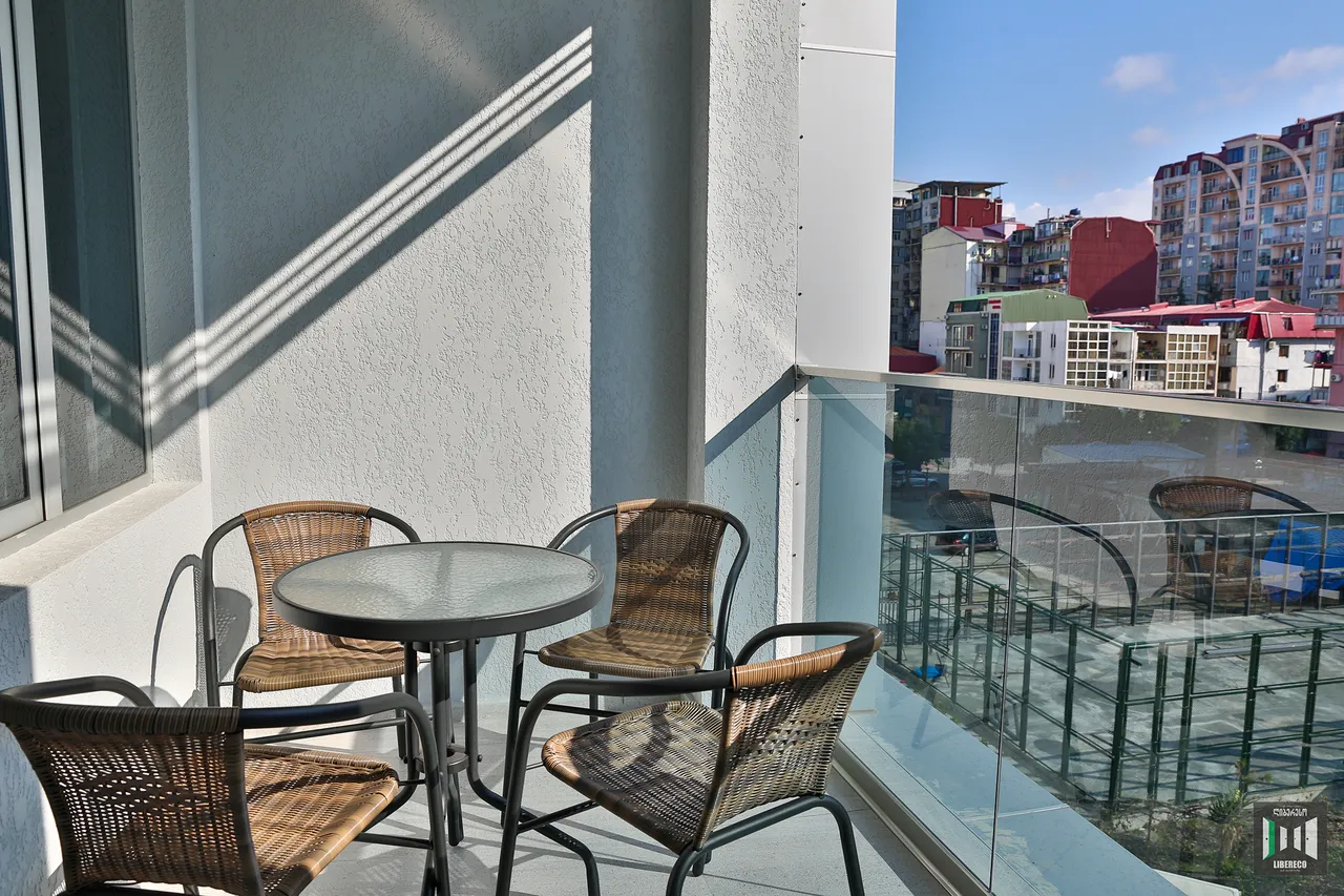 Deluxe Family Apartment II — 70 m², LIBERECO, Batumi